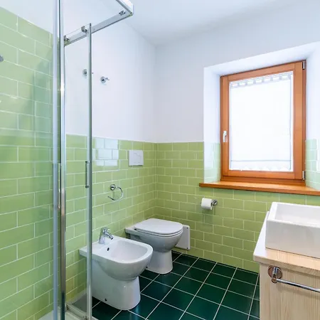 Alpedale Guest house 3*